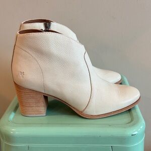 Frye Cream Leather Ankle Booties with Stacked Heel